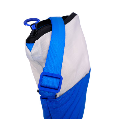 Topo Sling in Blue & White 001