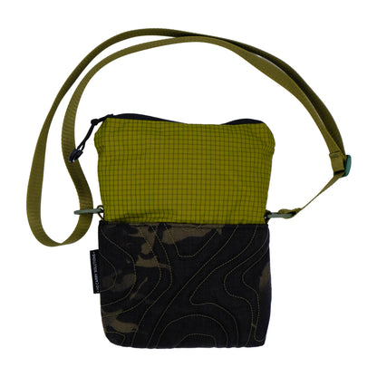 Topo Sling in Camo & Green 002